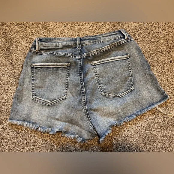 Rewash Super High Rise Denim Distressed Cut Off Shorts Size 9/29 - Picture 7 of 10